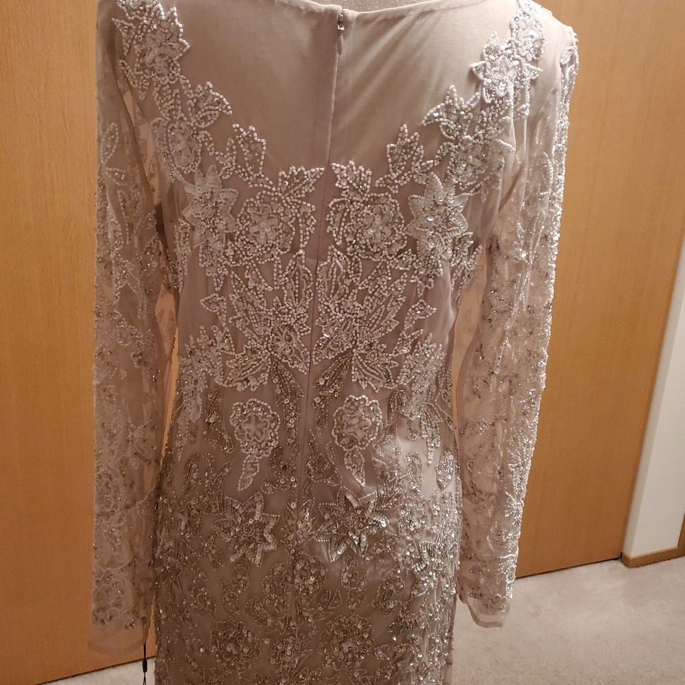 Dress - Picture 4 of 7